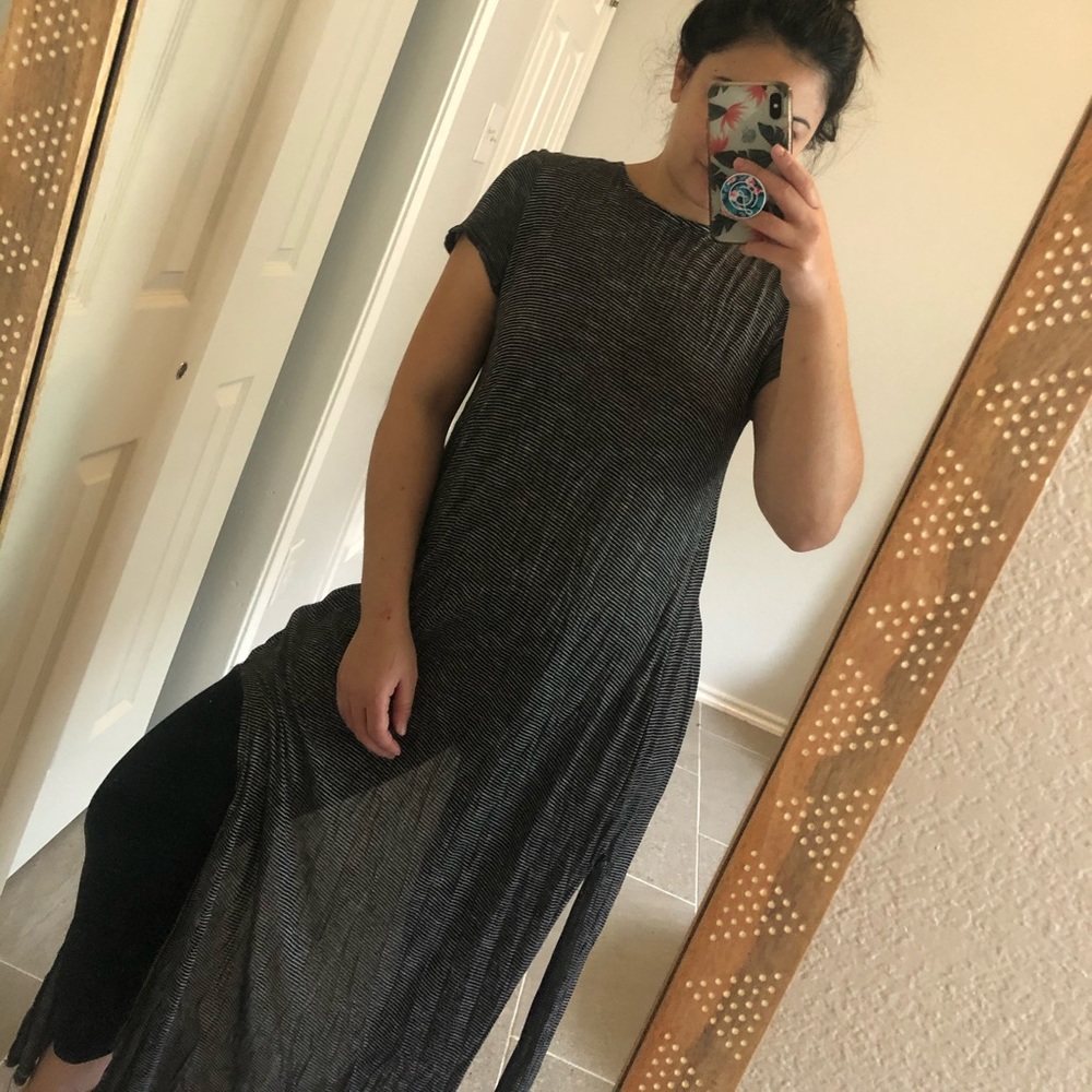 Dress / shirt skits on both sides